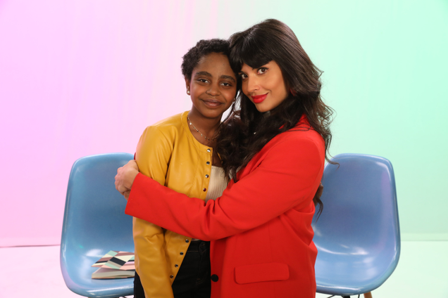 Naomi Wadler (l) and Jameela Jamil.